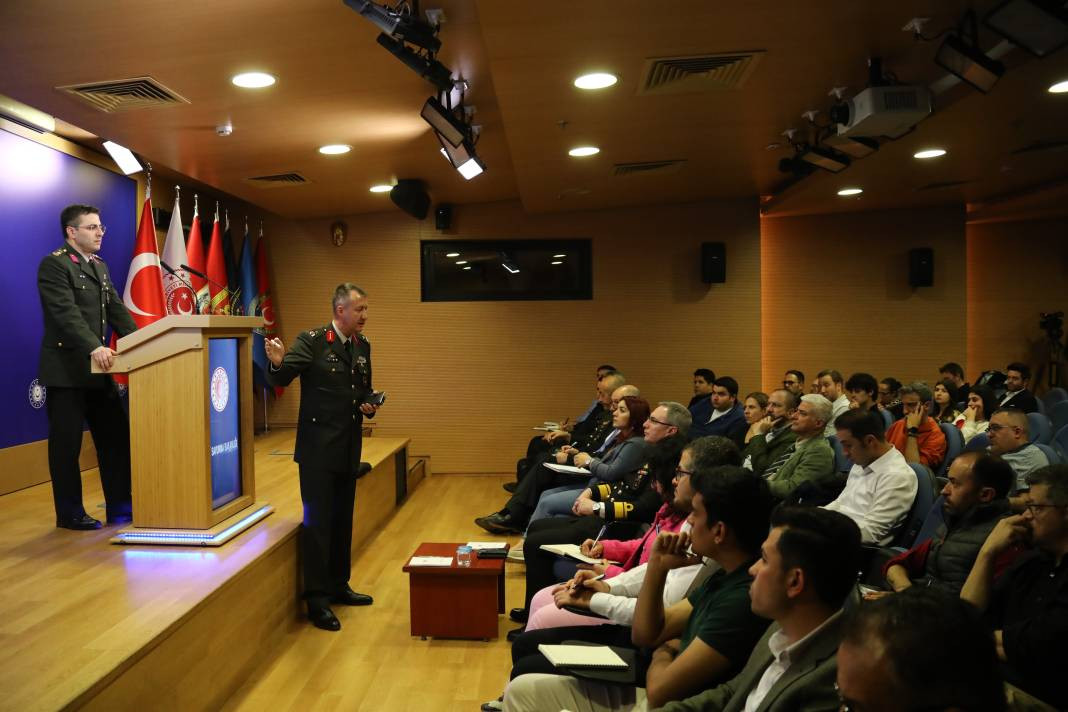 Milli Savunma Bakanlığının ‘Savunma Muhabirliği Eğitimi’ başladı - Resim: 1